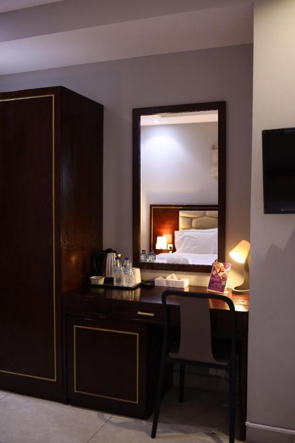 The K Hotel Dubai Exterior foto